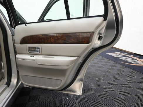 Used 2008 Mercury Grand Marquis LS image 19