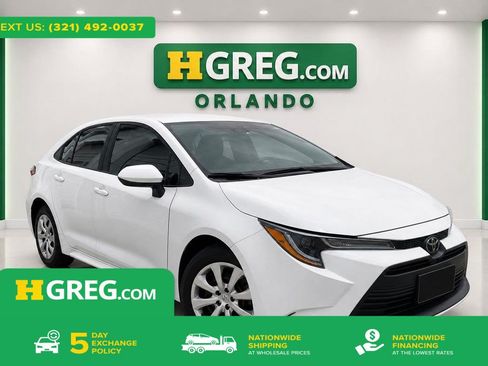 Used 2024 Toyota Corolla LE FWD image 1