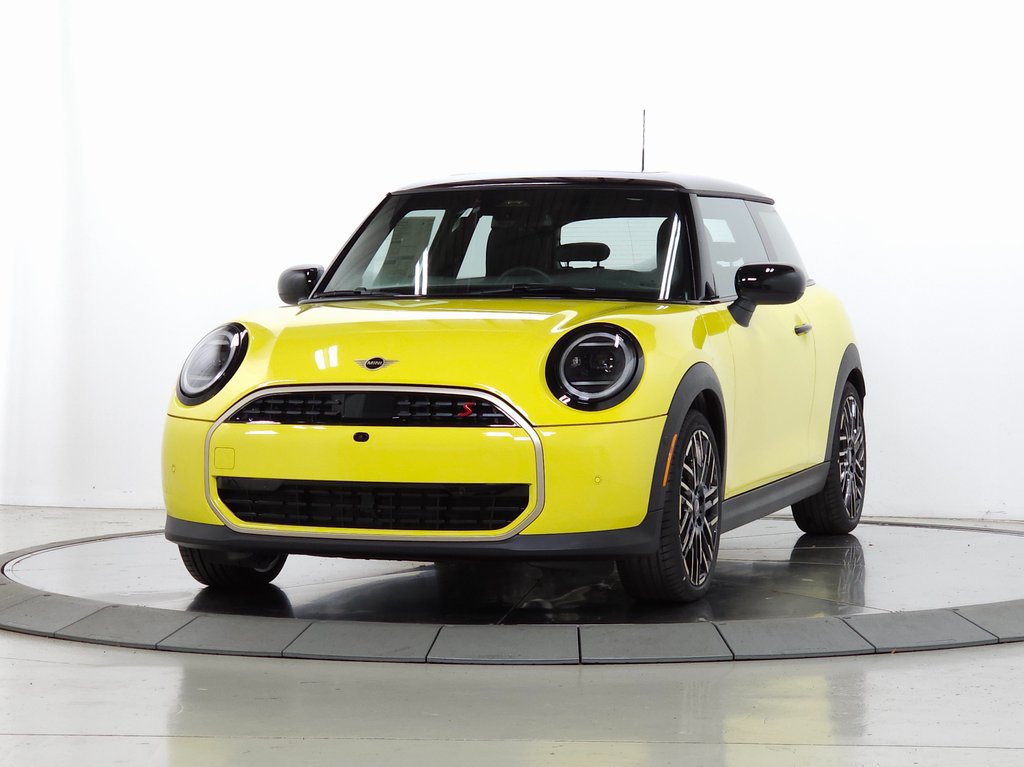 Used 2025 MINI Cooper S FWD image 3