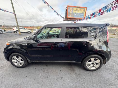 Used 2019 Kia Soul image 3