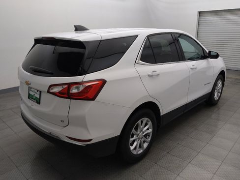 Used 2020 Chevrolet Equinox LT w/ Driver Convenience Package FWD image 9