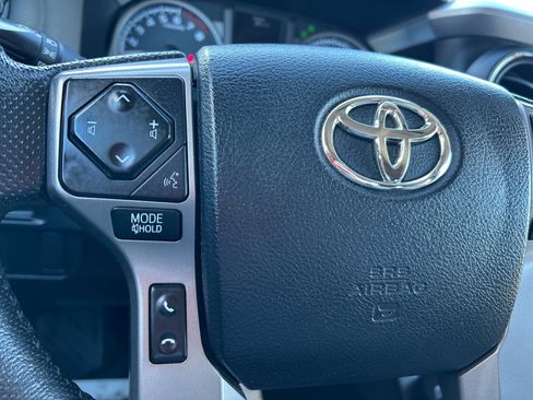Used 2016 Toyota Tacoma SR5 image 26