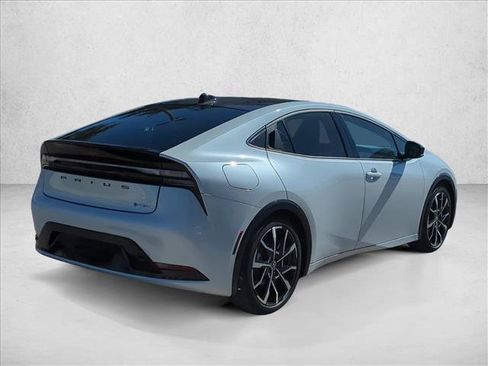 New 2026 Toyota Prius Plug-In Hybrid FWD image 5