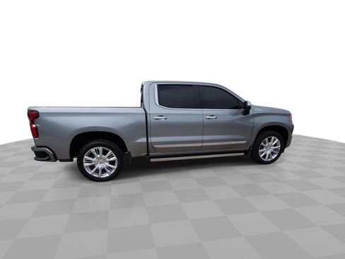 Used 2024 Chevrolet Silverado 1500 High Country w/ High Country Premium Package AWD/4WD image 9