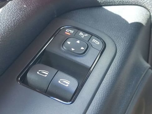 Used 2022 Mercedes-Benz Sprinter 2500 image 19