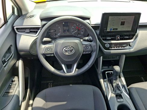 Used 2024 Toyota Corolla Cross LE AWD/4WD image 20