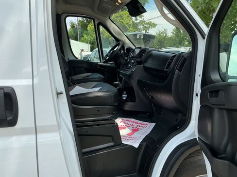 Used 2022 RAM ProMaster 2500 FWD image 6