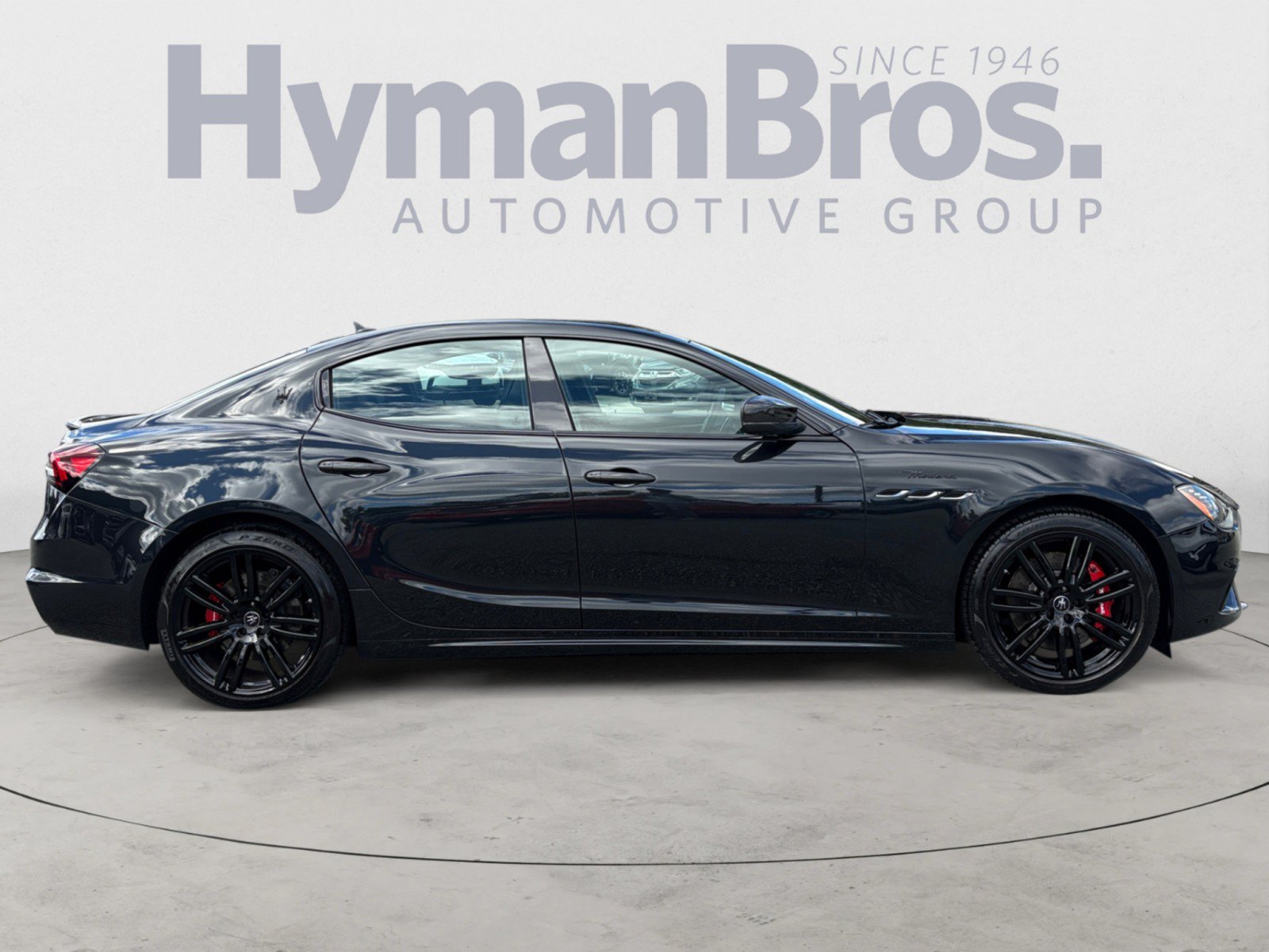 Used 2023 Maserati Ghibli Modena Q4 AWD/4WD image 2