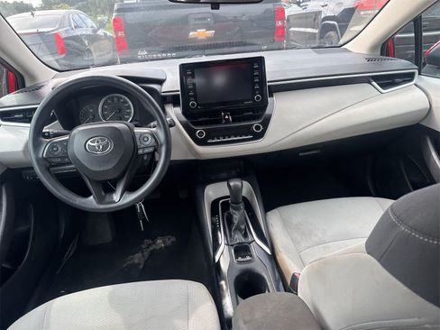 Used 2021 Toyota Corolla LE FWD image 8