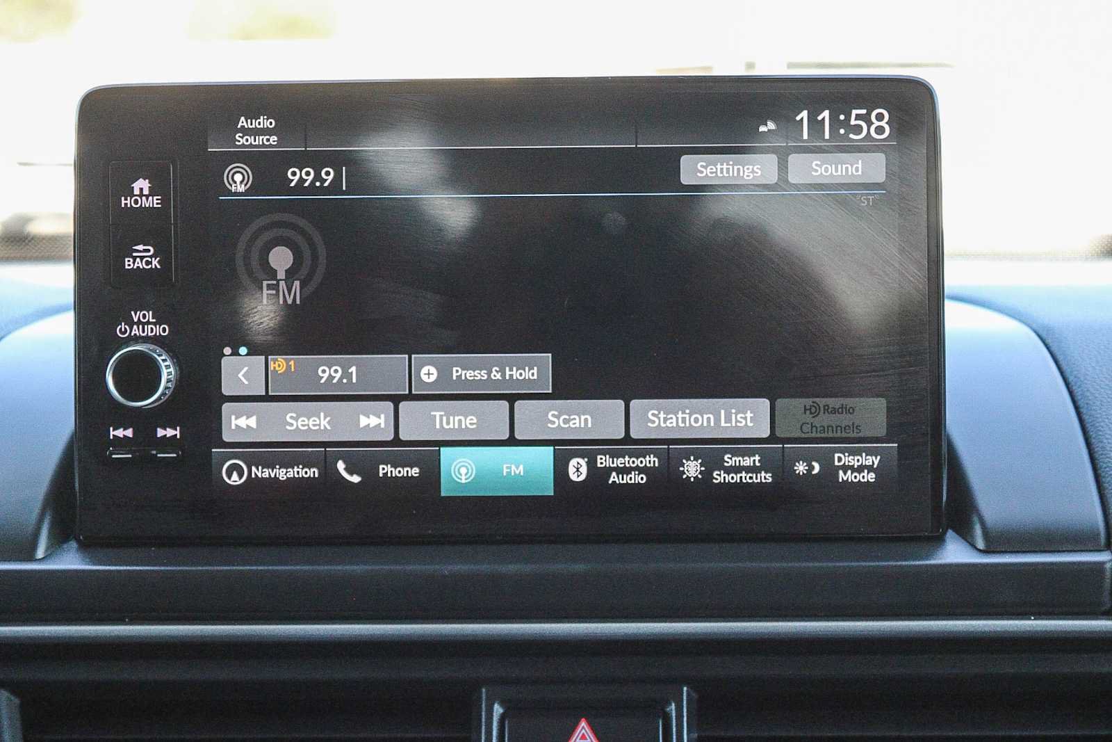 Certified 2024 Honda Pilot Touring image 14