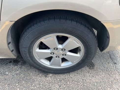 Used 2010 Chevrolet Impala LT image 6