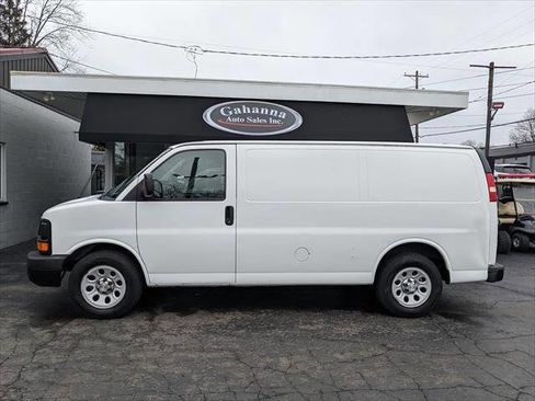 Used 2013 Chevrolet Express 1500 image 2
