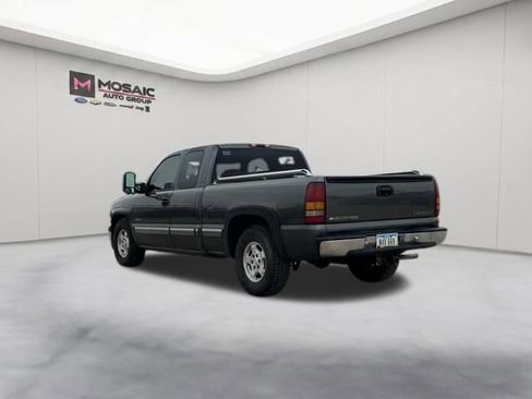 Used 2001 Chevrolet Silverado 1500 LS w/ Firm Ride Suspension Pkg RWD image 7