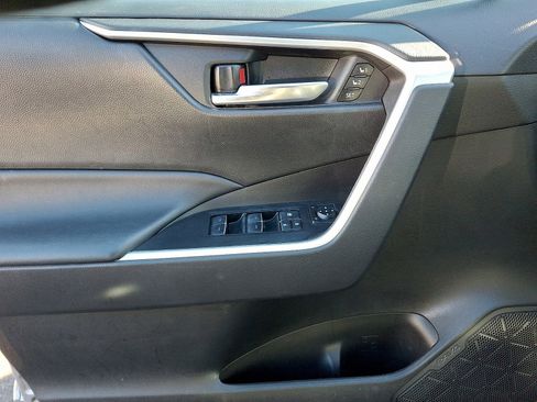 Used 2023 Toyota RAV4 XLE Premium image 13