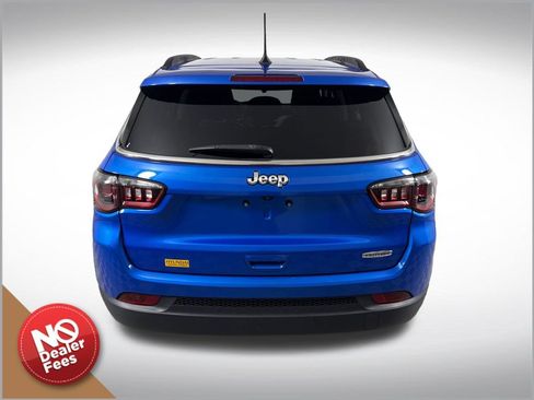 Used 2022 Jeep Compass Latitude w/ Convenience Group FWD image 5