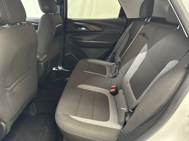 Used 2024 Chevrolet TrailBlazer LT w/ Convenience Package AWD/4WD image 12