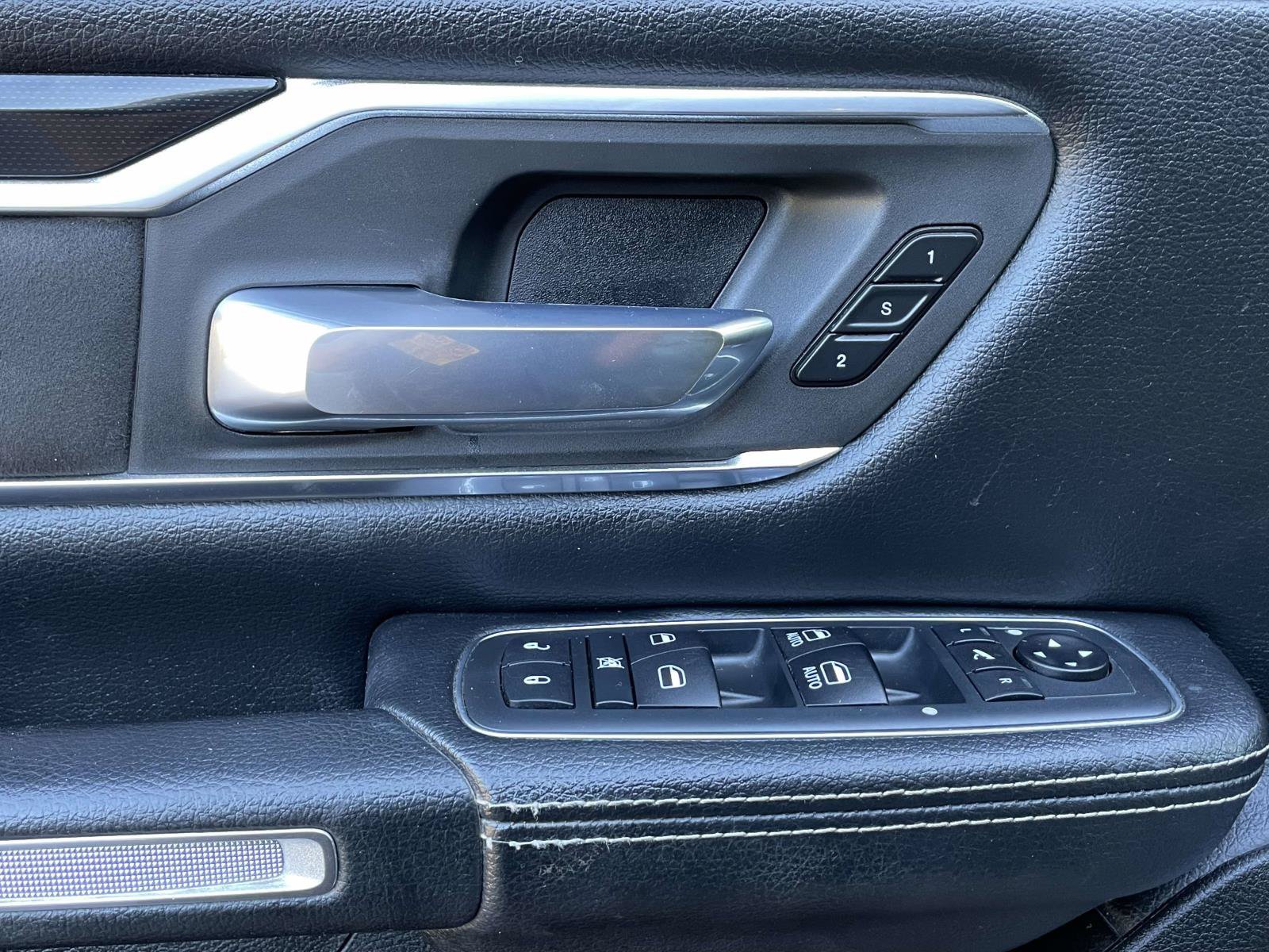 Used 2020 RAM 1500 Laramie w/ Sport Appearance Package AWD/4WD image 20
