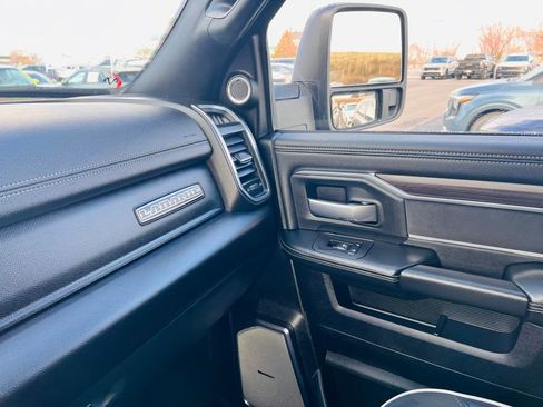 Used 2025 RAM 2500 Laramie image 33