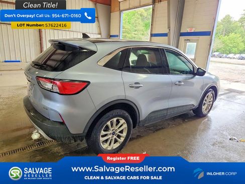 Used 2022 Ford Escape SE w/ Cold Weather Package FWD image 4