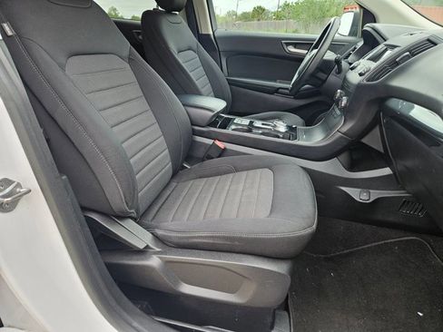 Used 2019 Ford Edge SE image 20