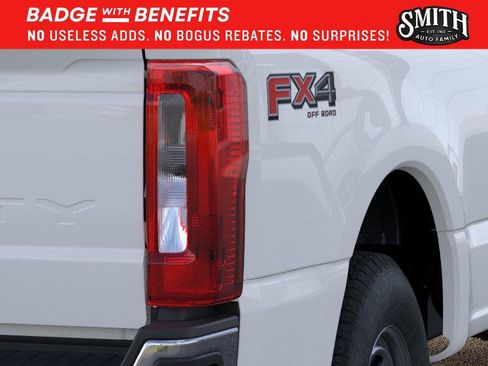 New 2026 Ford F250 XL w/ FX4 Off-Road Package AWD/4WD image 22
