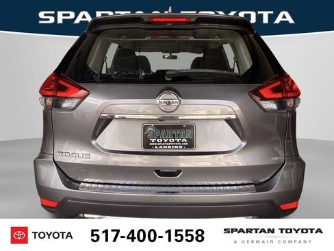 Used 2018 Nissan Rogue S AWD/4WD image 5