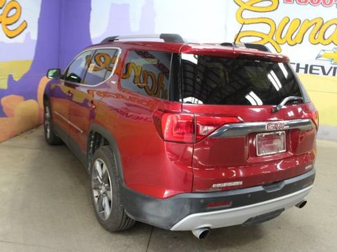 Used 2019 GMC Acadia SLT w/ LPO, Black Accent Package AWD/4WD image 6