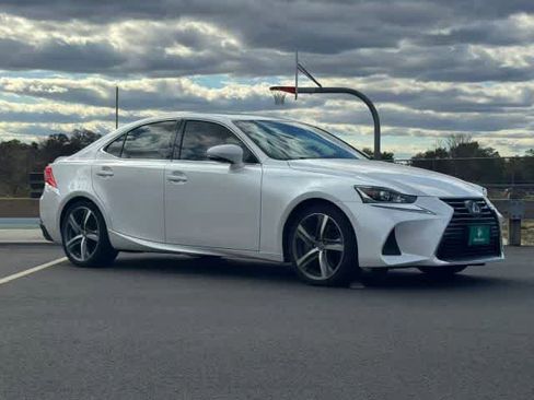 Used 2018 Lexus IS 300 AWD image 7