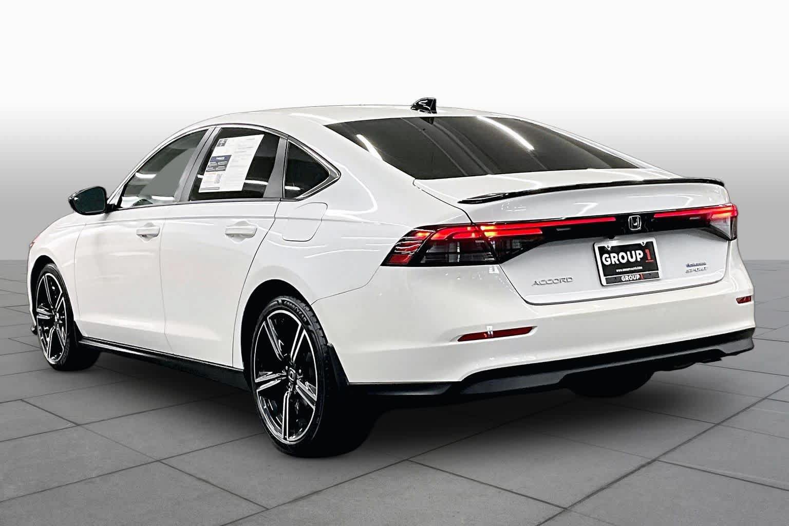 Used 2023 Honda Accord Sport image 11