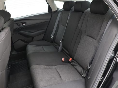 Used 2025 Honda Accord SE image 12