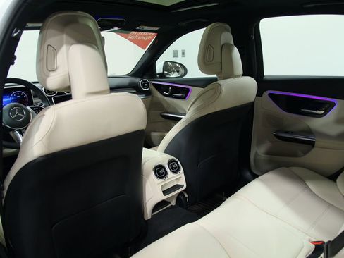 Certified 2025 Mercedes-Benz C 300 4MATIC Sedan image 28