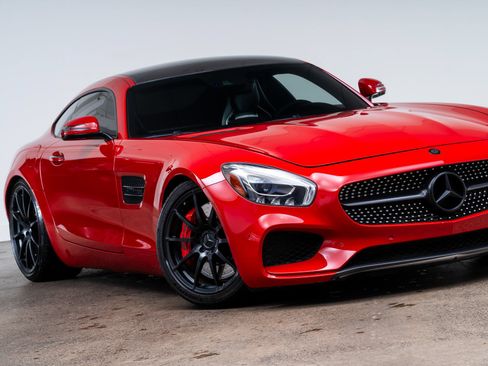 Used 2017 Mercedes-Benz AMG GT S w/ Exclusive Interior Package image 2