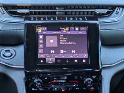 New 2025 Jeep Grand Cherokee L Laredo w/ Luxury Tech Group I AWD/4WD image 20