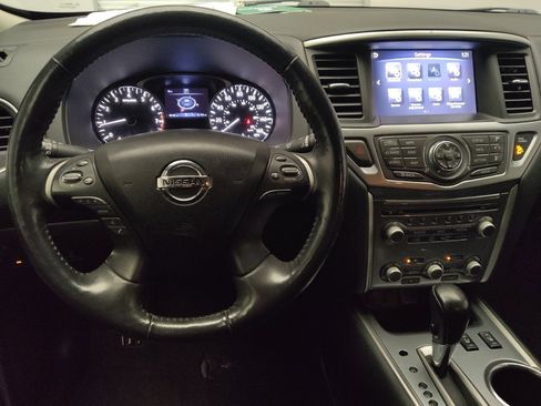 Used 2020 Nissan Pathfinder SL FWD image 22