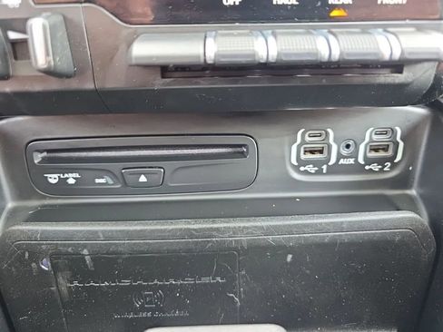 Used 2019 RAM 1500 Laramie image 28