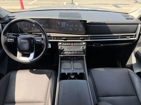 Used 2025 Hyundai Santa Fe SEL image 35