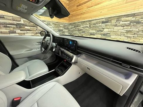 Certified 2024 Hyundai Kona Limited AWD/4WD image 15