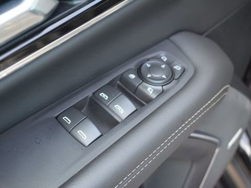 Used 2025 GMC Yukon Elevation AWD/4WD image 20