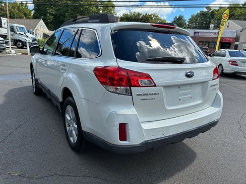 Used 2012 Subaru Outback 2.5i Premium w/ All-Weather Pkg AWD/4WD image 3