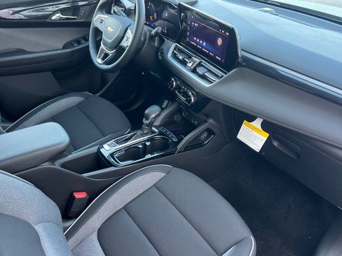 New 2026 Chevrolet TrailBlazer LT w/ Convenience Package FWD image 13