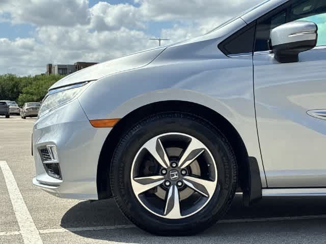 Used 2018 Honda Odyssey Touring image 14