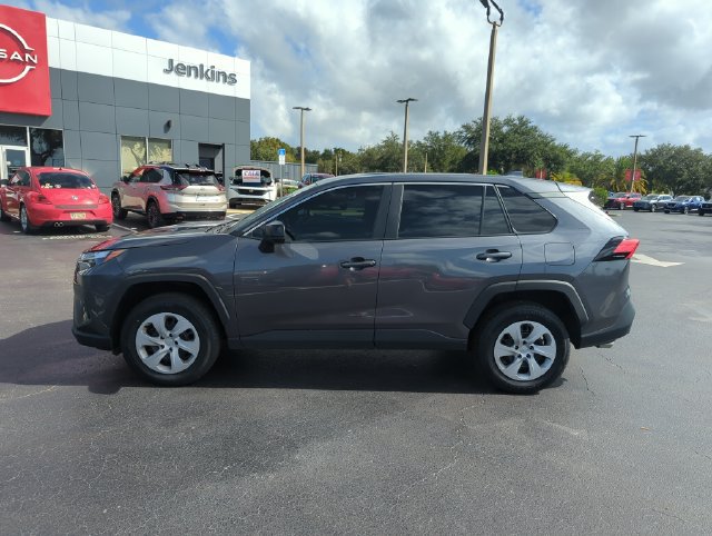 Used 2024 Toyota RAV4 LE FWD image 11