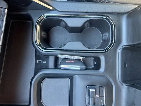 Used 2024 GMC Sierra 2500 AT4 w/ AT4 Preferred Package image 28