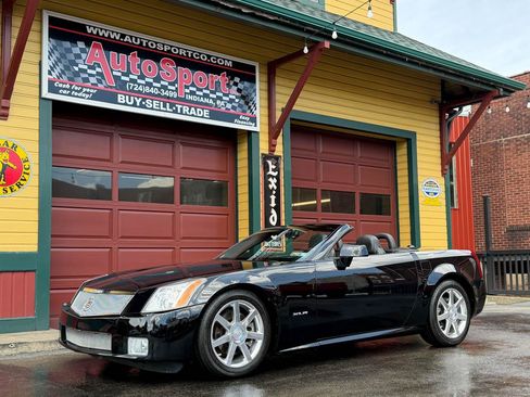 Used 2005 Cadillac XLR RWD image 8