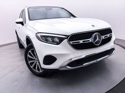 Used 2023 Mercedes-Benz GLC 300 image 8