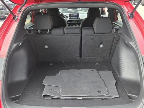 Used 2025 Honda HR-V Sport image 16