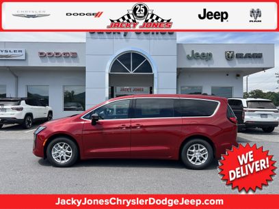 New 2027 Chrysler Pacifica Select