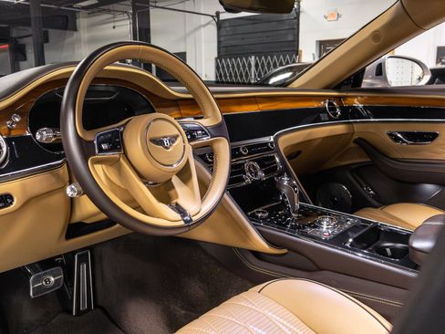 Used 2020 Bentley Flying Spur W12 w/ First Edition Specification image 7