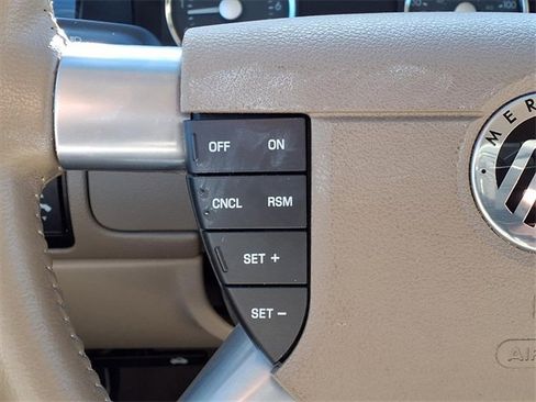 Used 2007 Mercury Montego Luxury image 13