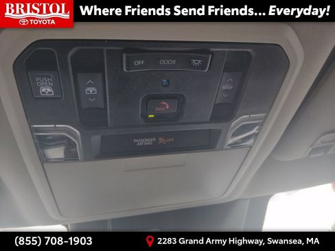 Used 2022 Toyota Tundra Limited AWD/4WD image 29